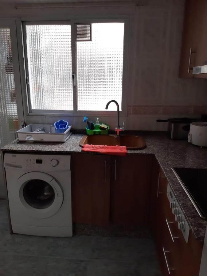 Habitacion Grande En Piso Compartido Con 2 Adultos Y 1 Perrito Валенсия Экстерьер фото