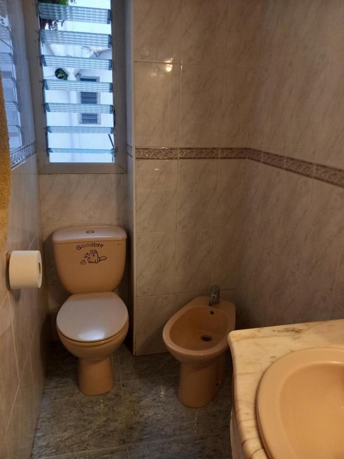 Habitacion Grande En Piso Compartido Con 2 Adultos Y 1 Perrito Валенсия Экстерьер фото